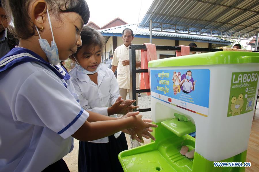 China Provides Hygiene Supplies to Pre-Schools in Cambodia, 